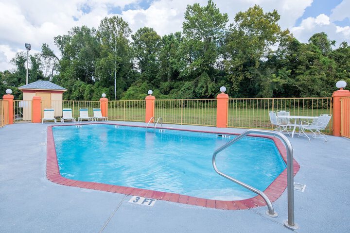 Pool 3 of 25