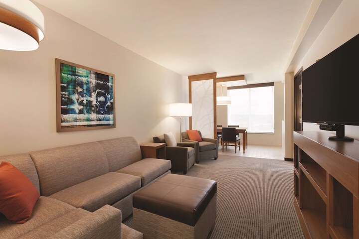 Hyatt Place Buffalo / Amherst