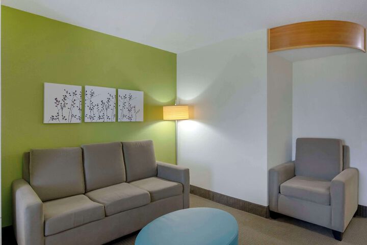 Room 13 of 31