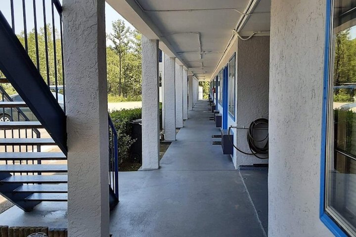 Ponce De Leon Motel