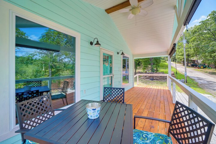 Grand Lake Cottage w / Hot Tub in Eucha