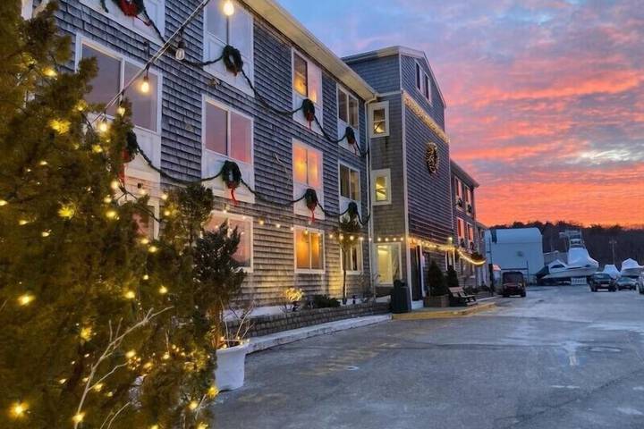 Hotel 4 of 146
