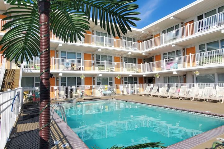 Esplanade Suites a Sundance Vacations Property