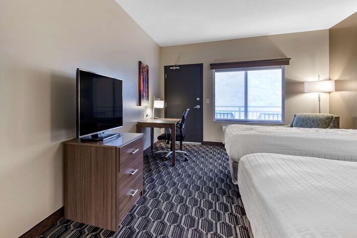 Room 52 of 69