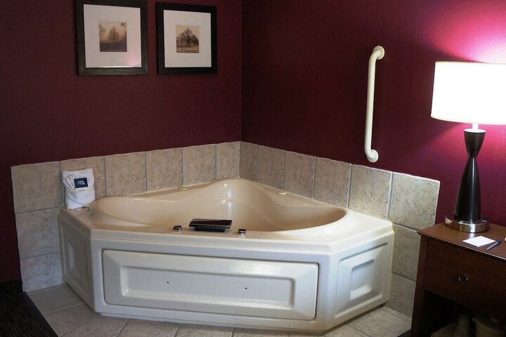 Hot Tub 31 of 31