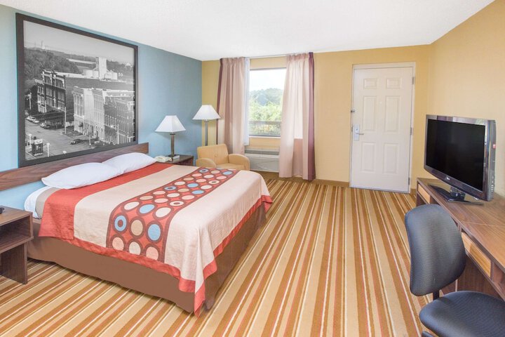 Room 16 of 21