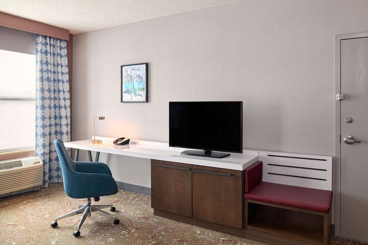 Room 33 of 59