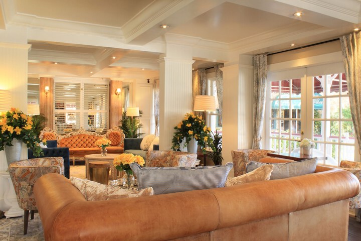 The Riverview Hotel