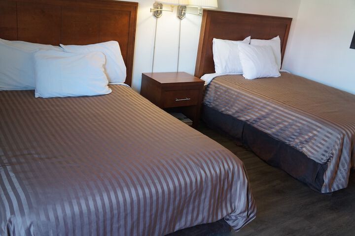 Room 35 of 40