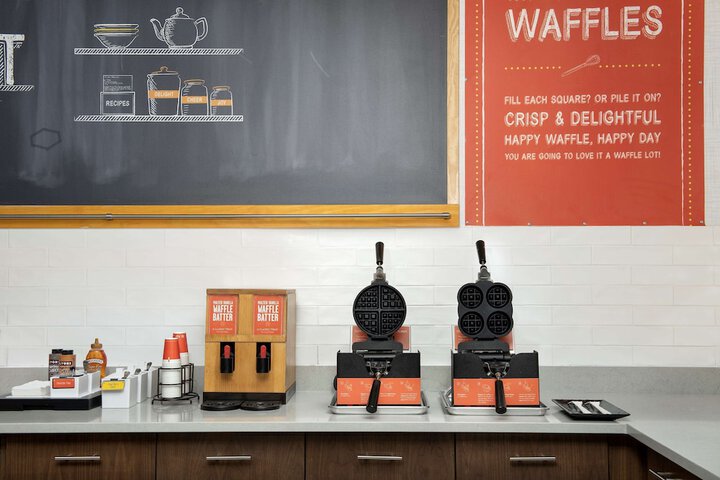Breakfast/Coffee Service 38 of 46