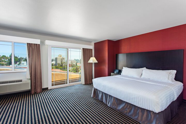 Room 50 of 68