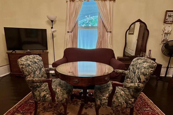 Belmont Inn