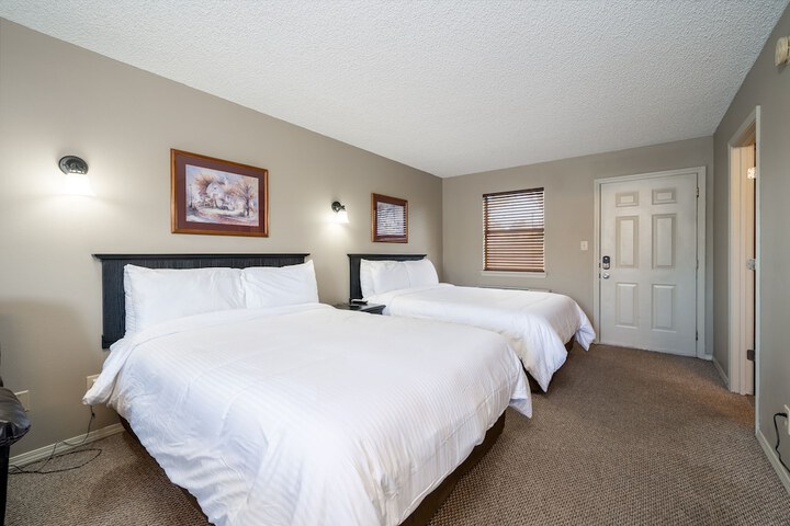 The Hamilton - Lakefront & Studio Suites Hot Springs
