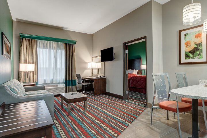 Room 33 of 49