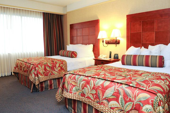 Room 32 of 54