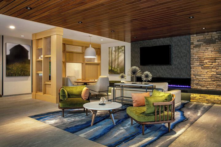 Hotel Interior 10 of 28