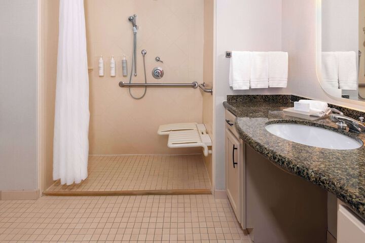 Room 10 of 41
