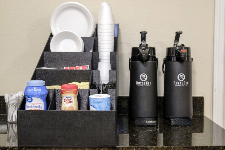 Breakfast/Coffee Service 24 of 25