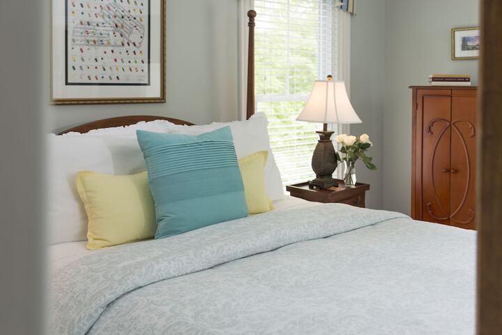 Brewster House Bed & Breakfast