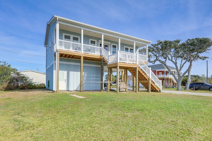 Waterview Home w / Sunset & Lighthouse Views