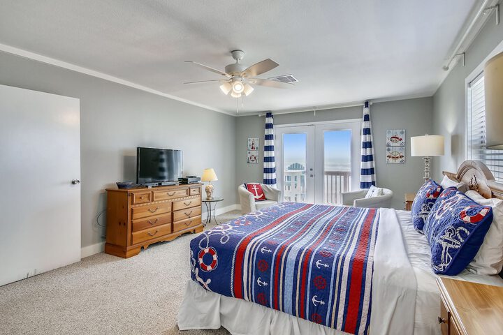 Room 15 of 32