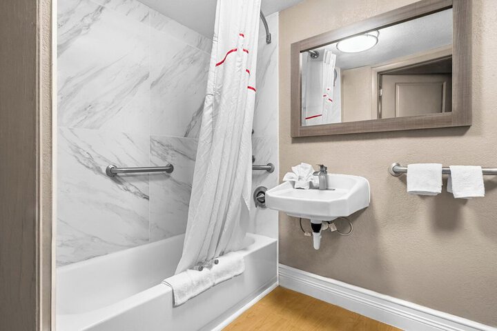 Room 20 of 27