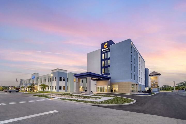 Comfort Inn & Suites New Port Richey Downtown District