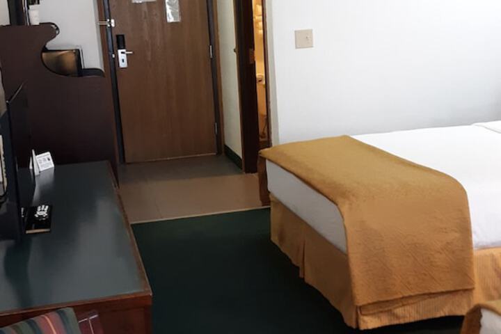 Room 22 of 30