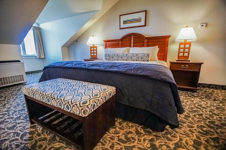 Oceancliff Resort I & II