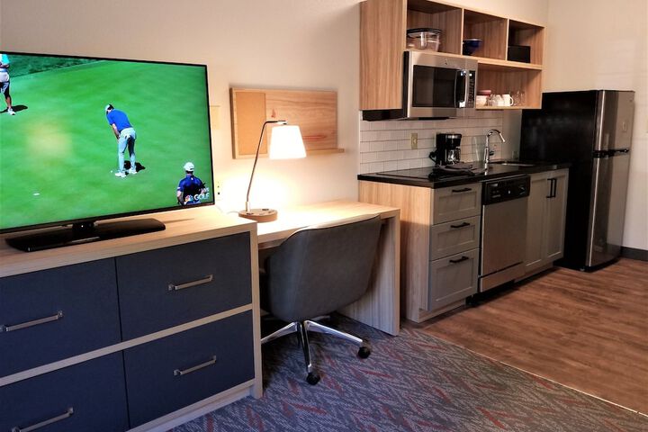 Room 47 of 59