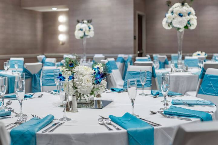 Ballroom/Hall 48 of 55
