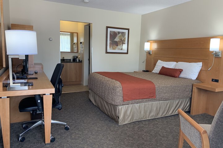 Room 17 of 34