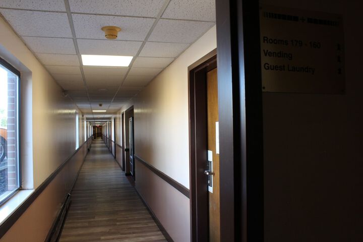 Ballroom/Hall 75 of 90