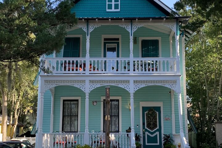 Peace & Plenty Inn Bed & Breakfast