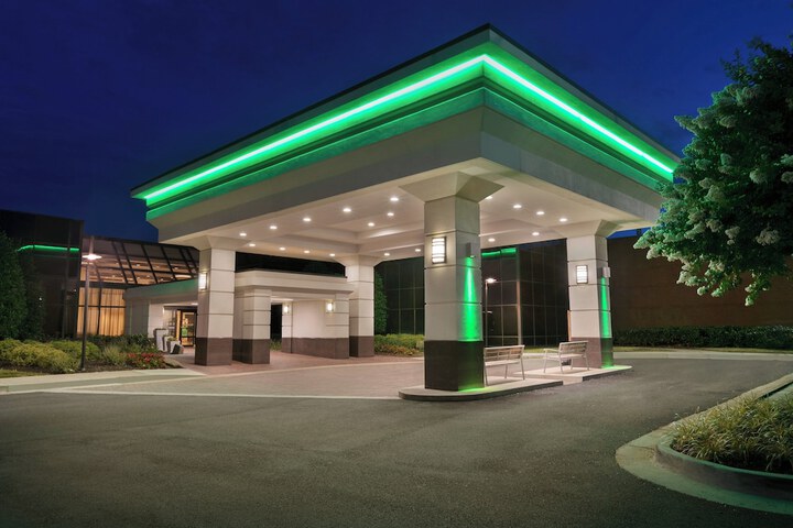 Holiday Inn Washington-Dulles International Airport by IHG