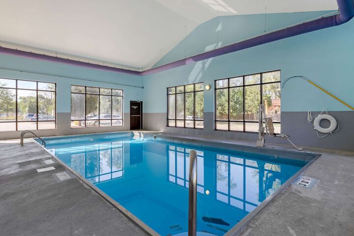 Pool 6 of 30