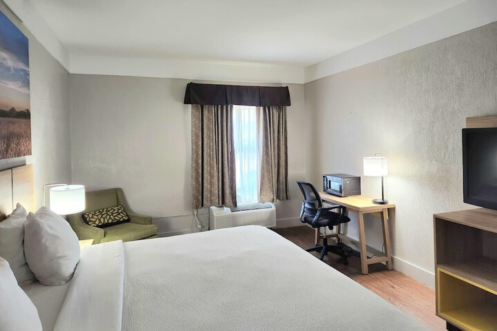 Days Inn by Wyndham Denham Springs-Baton Rouge East