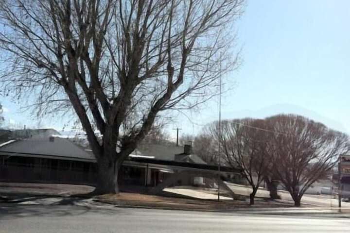 Gunnison Inn