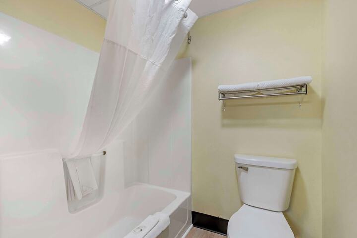 Room 20 of 24