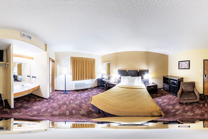 Econo Lodge Watertown
