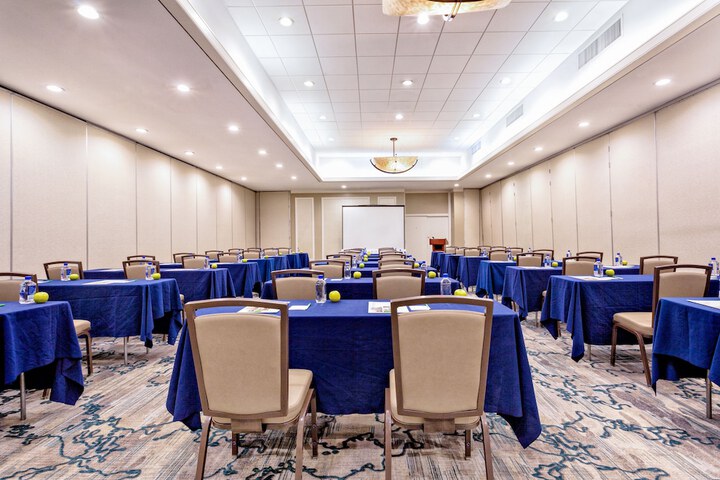 Holiday Inn Miami West - Airport Area by IHG