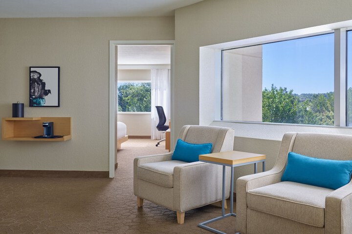 Room 11 of 26
