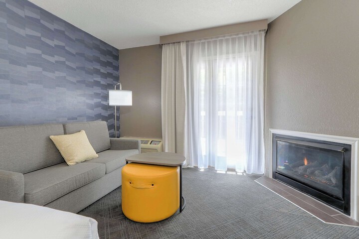 Room 35 of 52