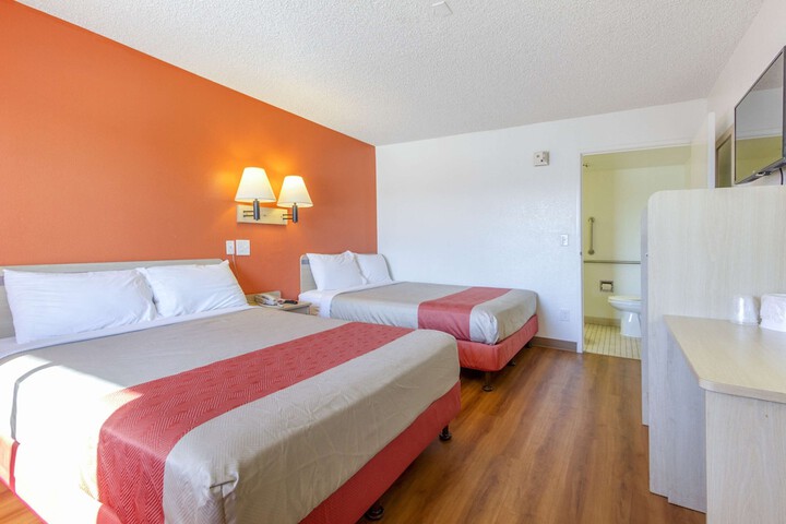 Room 22 of 25