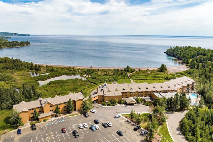 Superior Shores