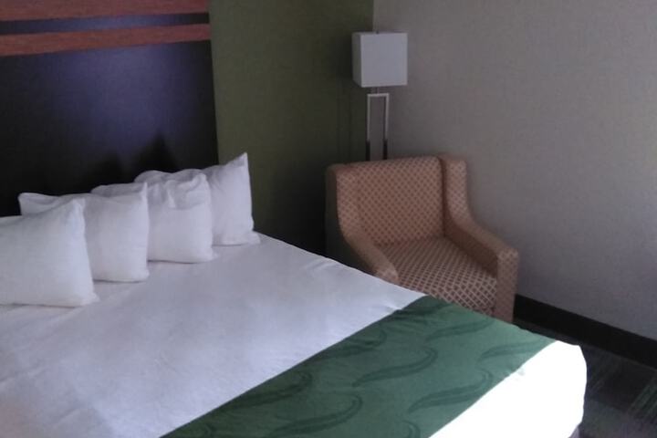 Room 11 of 52