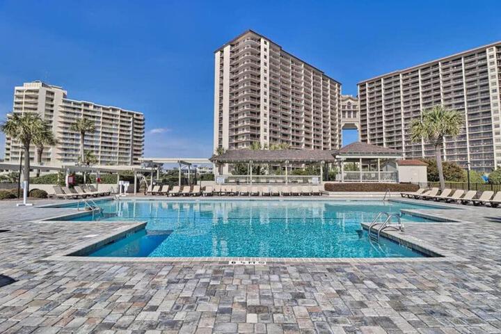 Oceanfront Condo Huge Pools Top Rated Ocean Creek Resort