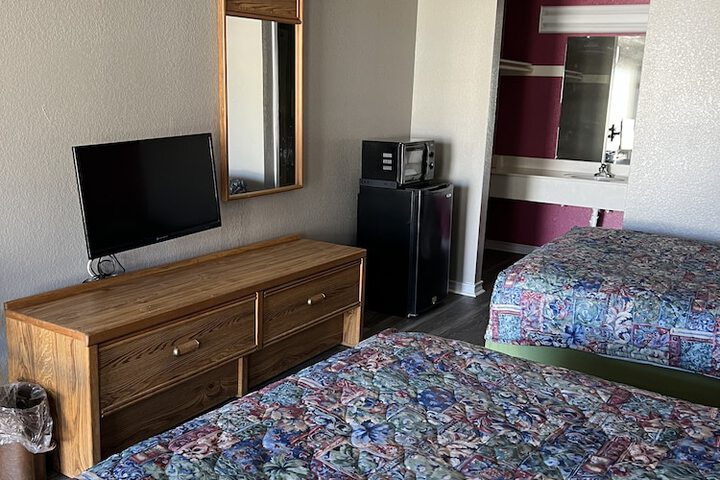 Room 27 of 36