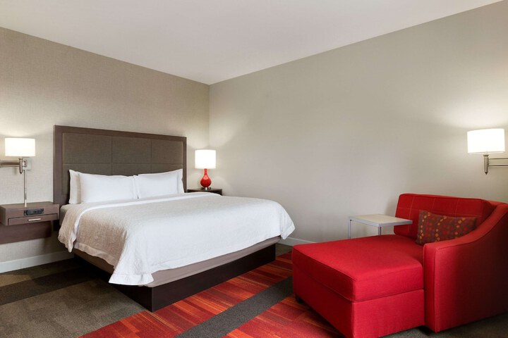 Room 8 of 23