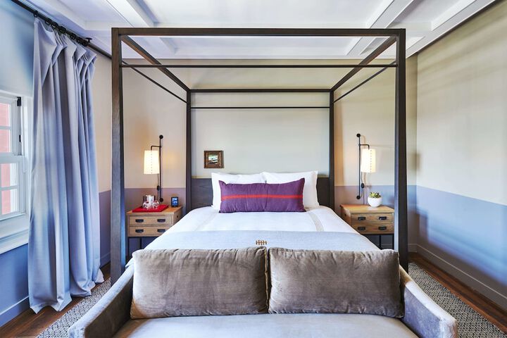 Room 20 of 82